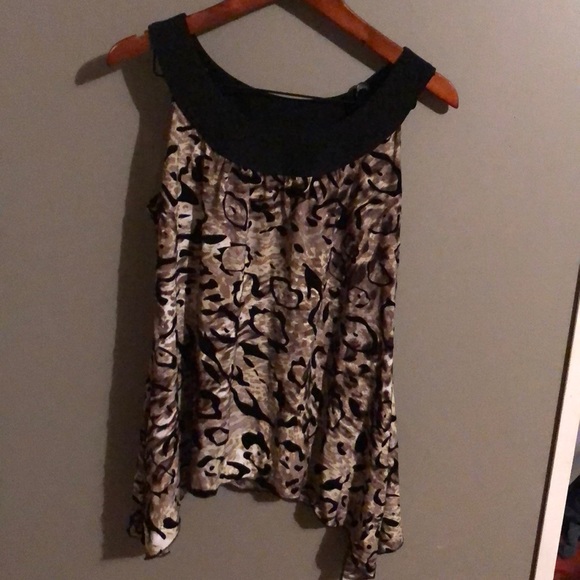 Scalloped tank top - Picture 1 of 1